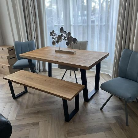 Stunning 2-Bed-2Bath Apt In Whitby With Parking Apartment ภายนอก รูปภาพ