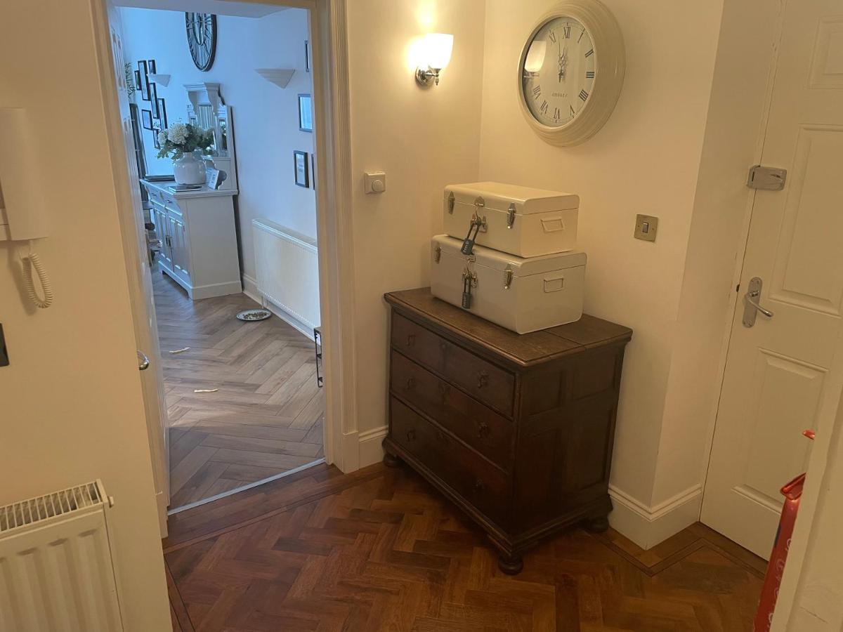 Stunning 2-Bed-2Bath Apt In Whitby With Parking Apartment ภายนอก รูปภาพ